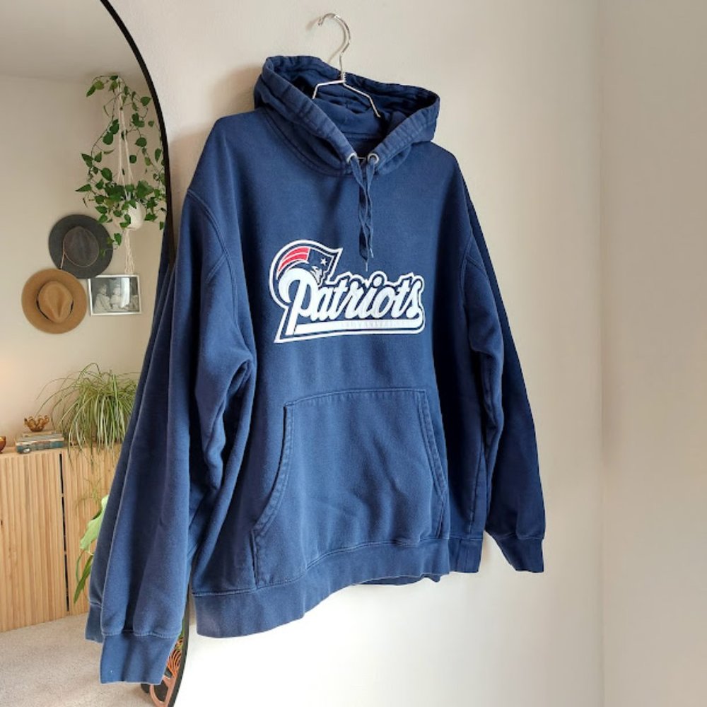 NFL New England Patriots Hoodie Sweatshirt Embroidered Logo Navy Mens Large
